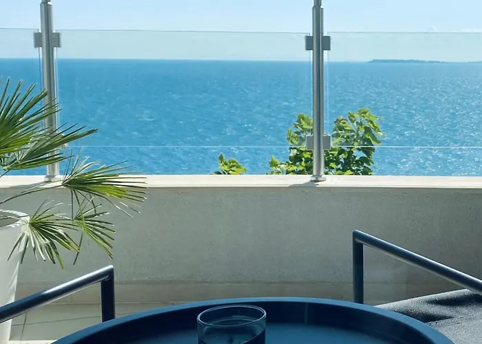 Lägenhetshotell Alex Apartello-com - Amazing With Sea View!